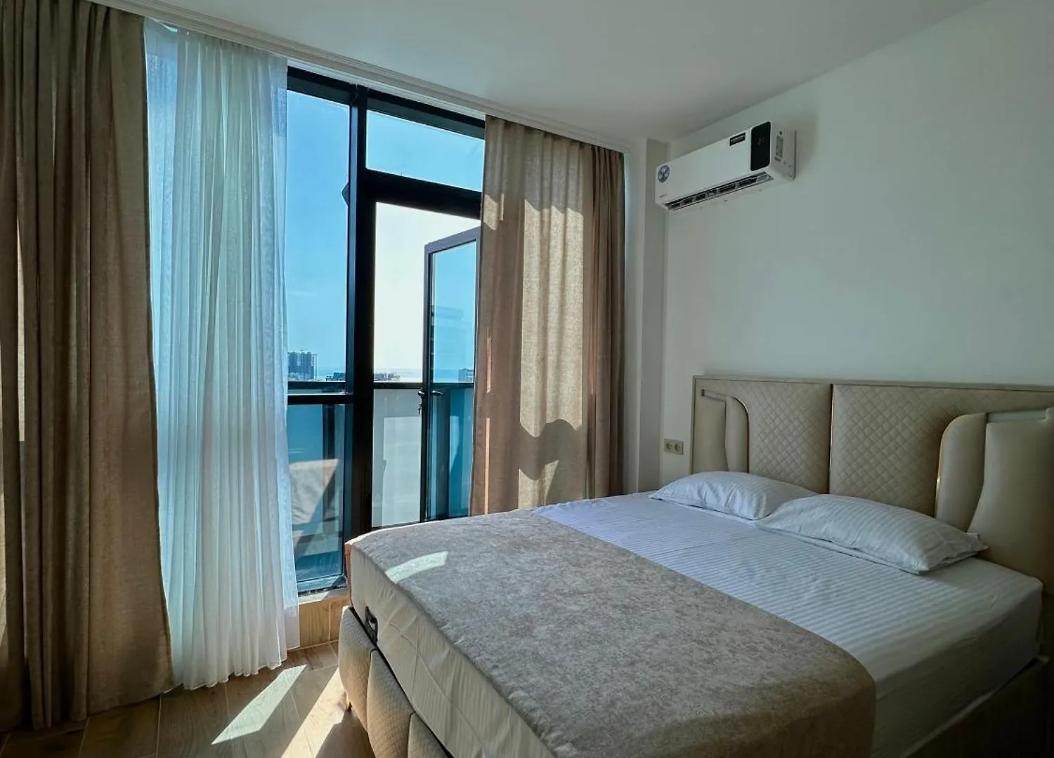 Dar Tower Panorama Apartments Batumi