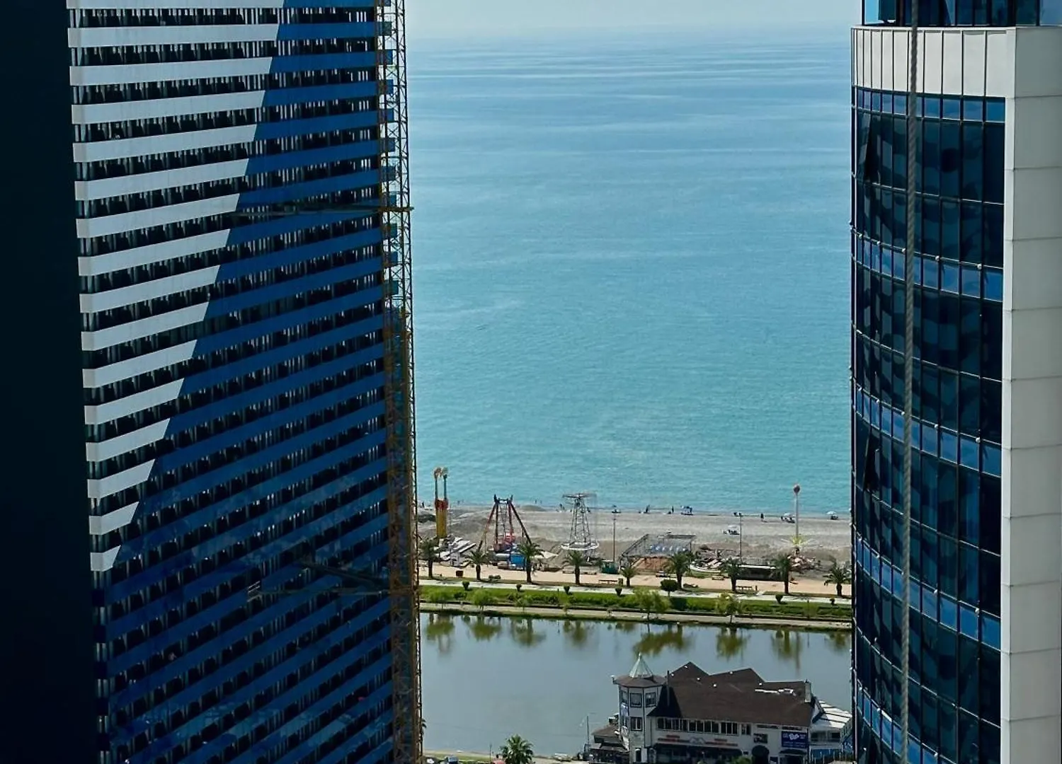 Dar Tower Panorama Apartments Batumi
